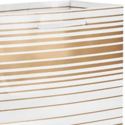 Hallmark Elegant Gold Assorted Sizes 6-Pack Gift Bags 7 Hallmark Elegant Gold Assorted Sizes 6-Pack Gift Bags -Hallmark Decoration Store Elegant Gold Assorted Sizes 6Pack Gift Bags 5EGB7033 05