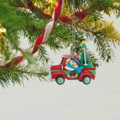 Hallmark Holiday Parade Nello's Music Shop Truck 2023 Ornament -Hallmark Decoration Store Nellos Music Shop Truck Keepsake Ornament 1799QXR8079 02