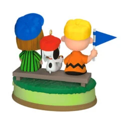 Hallmark The Peanuts® Gang Batter Up! Musical Ornament -Hallmark Decoration Store Peanuts Gang Watching Baseball Keepsake Ornament 3299QXI7059 06